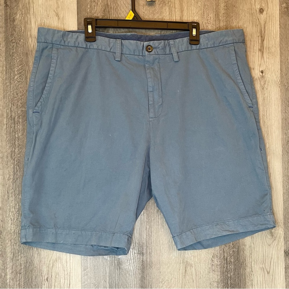 Tommy Bahama Light Blue Flat Front Cotton Shorts 42